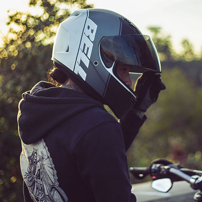 Bell Qualifier helmet in action